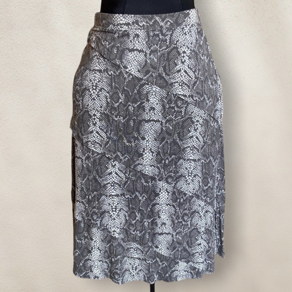 INC International Concepts Snakeskin Midi Skirt Gray and White Medium - Picture 2 of 8